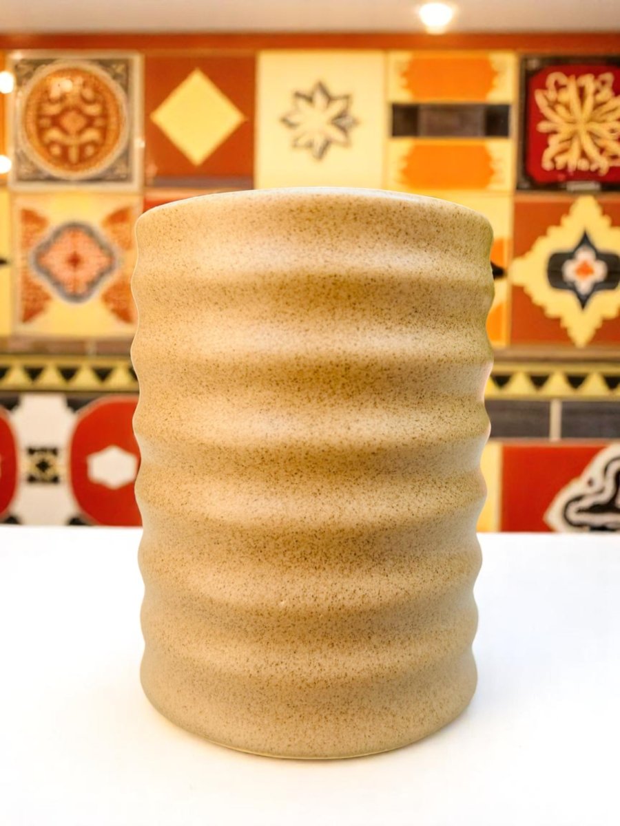 Set de 4 Vasos de Cerámica Avellana – 10 oz – Diseño en Espiral – Vasos Hechos a Mano para Agua, Café Frío o Té Helado – Únicos y Elegantes - Imagen 3
