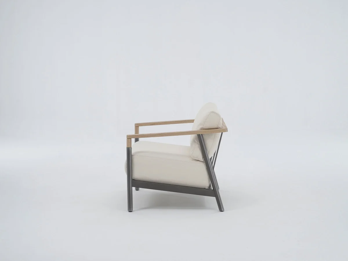 Bent Lounge Chair - Imagen 3