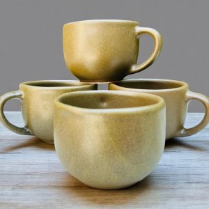 Set de 4 Tazas de Gres de 14 oz – Cerámica Artesanal en Color Café Profundo – Estilo Marrón Oscuro Natural – Para Café, Té o Chocolate